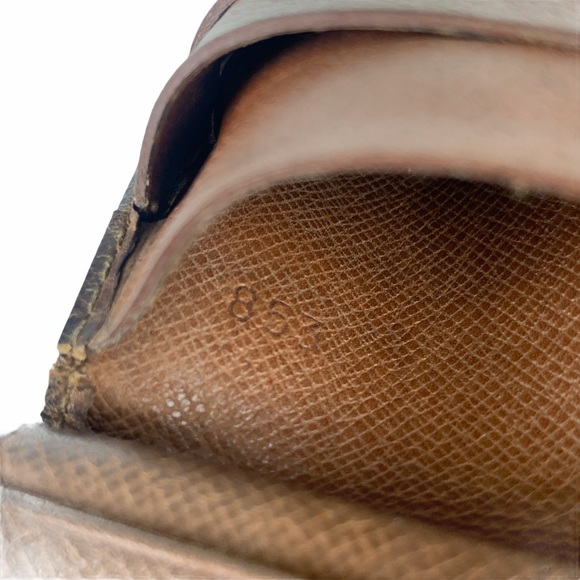 Louis Vuitton Monogram Bifold Wallet - Picture 6 of 7